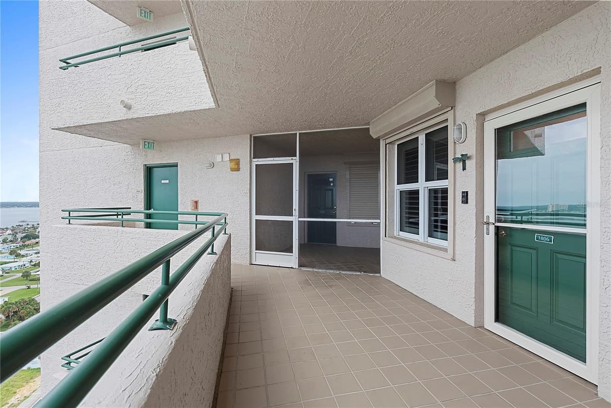 3315 ATLANTIC AVENUE — photo 3 of 46