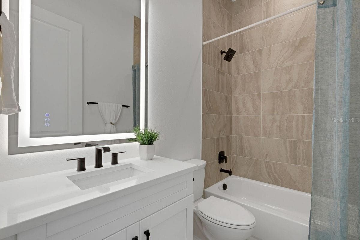 439 LOUDEN AVENUE — photo 37 of 70