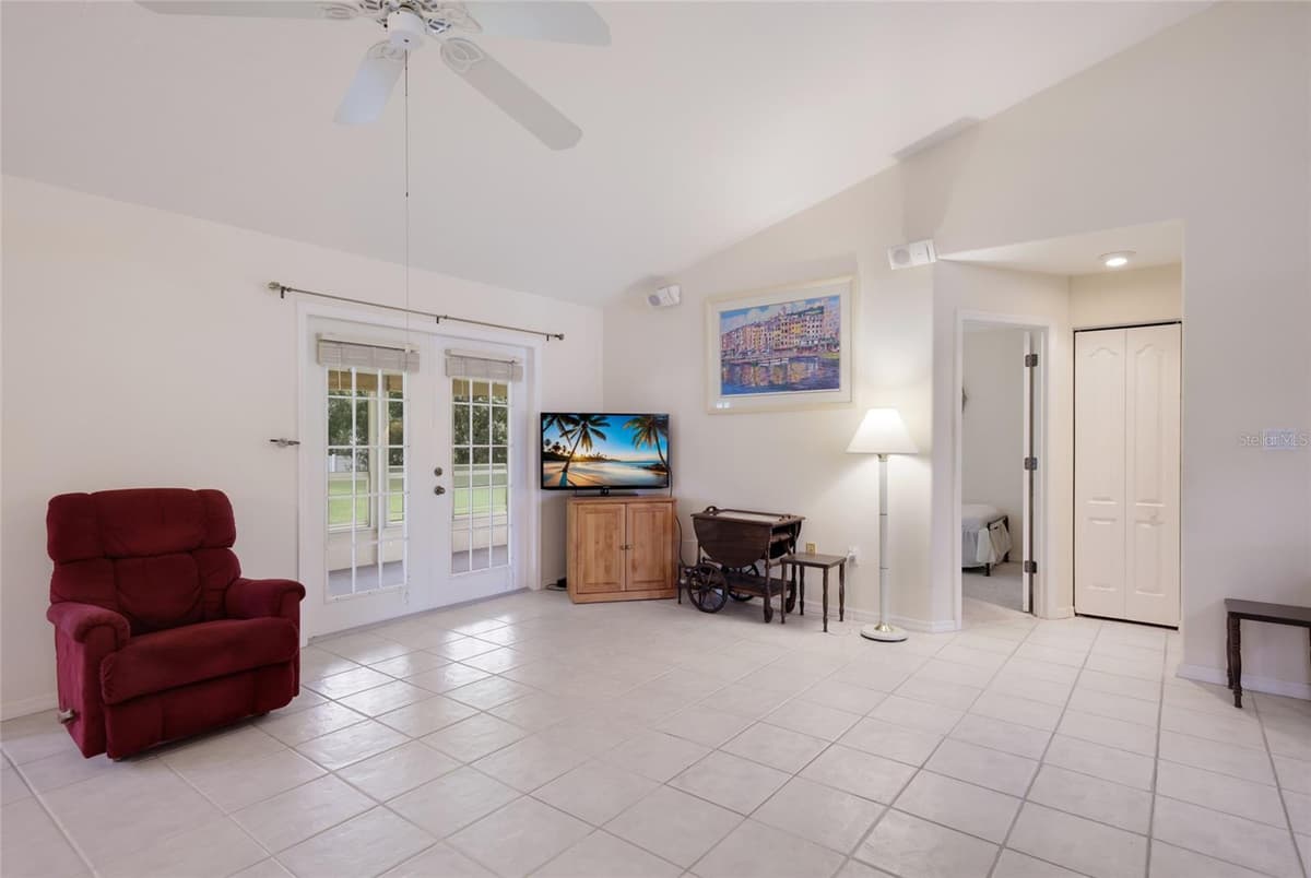 4413 74TH AVENUE — photo 7 of 30