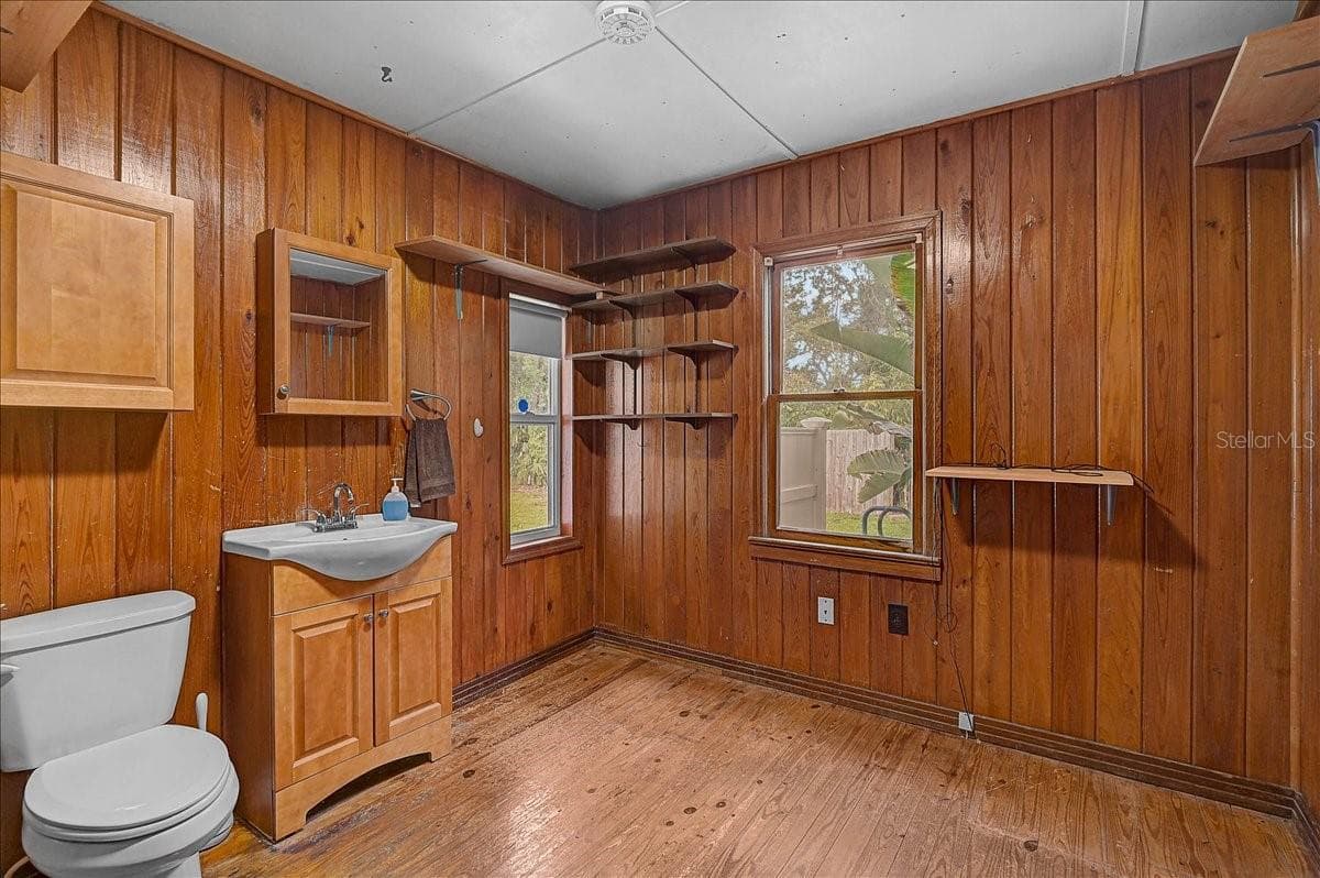 2404 BISPHAM ROAD — photo 31 of 54