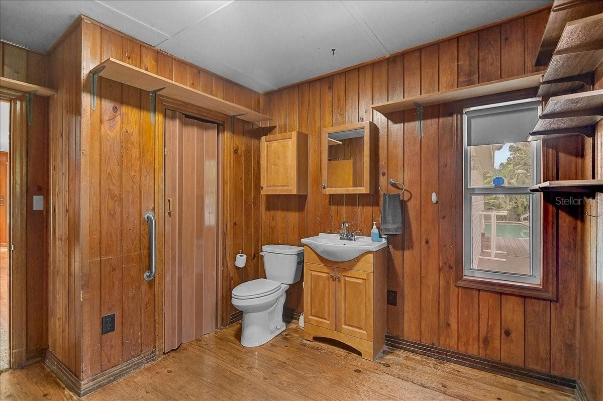 2404 BISPHAM ROAD — photo 32 of 54