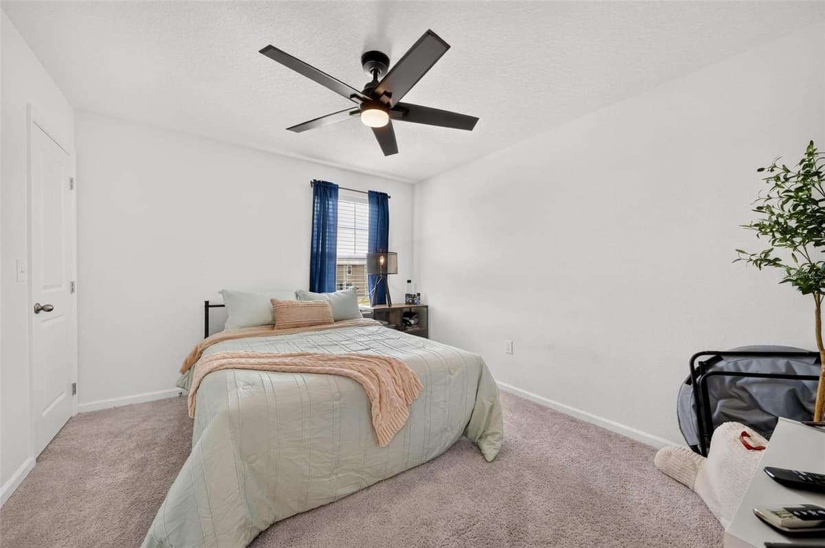 8704 SPORTSMAN LOOP — photo 34 of 46