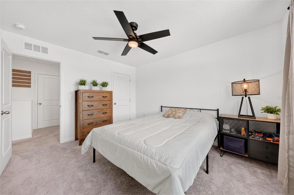 8704 SPORTSMAN LOOP — photo 31 of 46