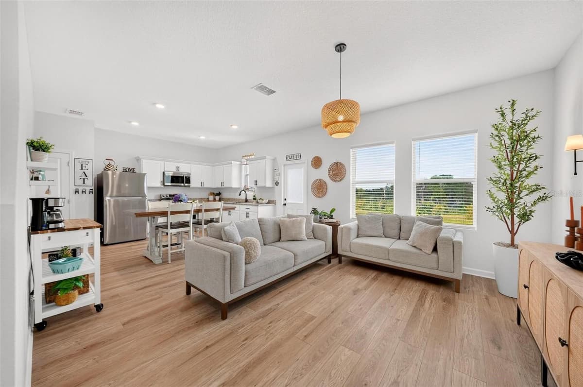 8704 SPORTSMAN LOOP — photo 13 of 46