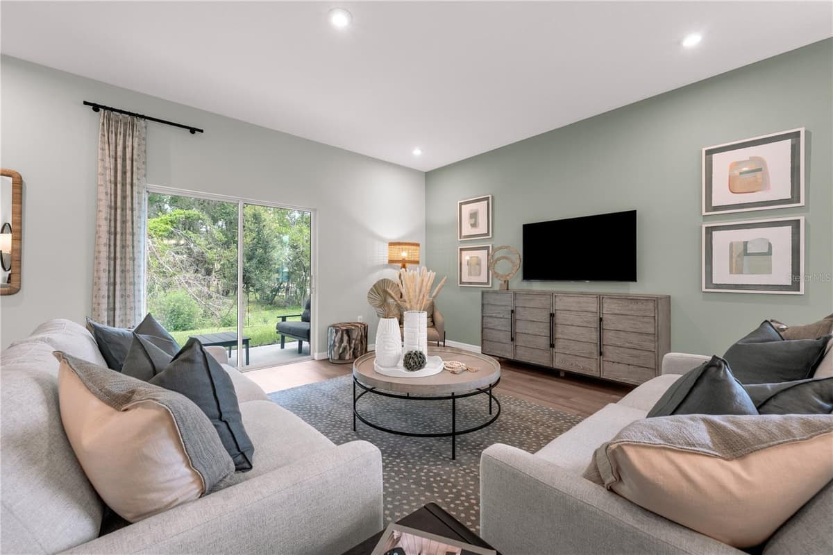823 PEBBLE CREST LANE — photo 35 of 47