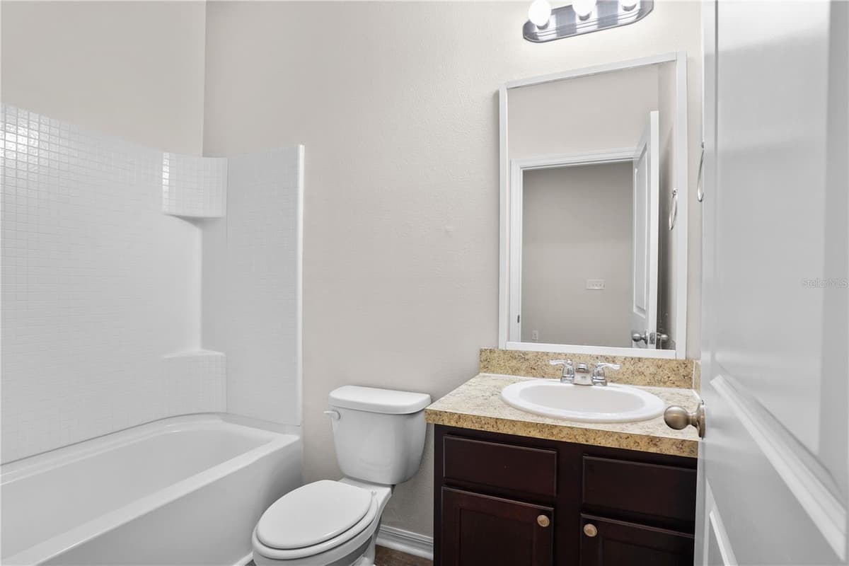 3004 NEVERLAND DRIVE — photo 22 of 38