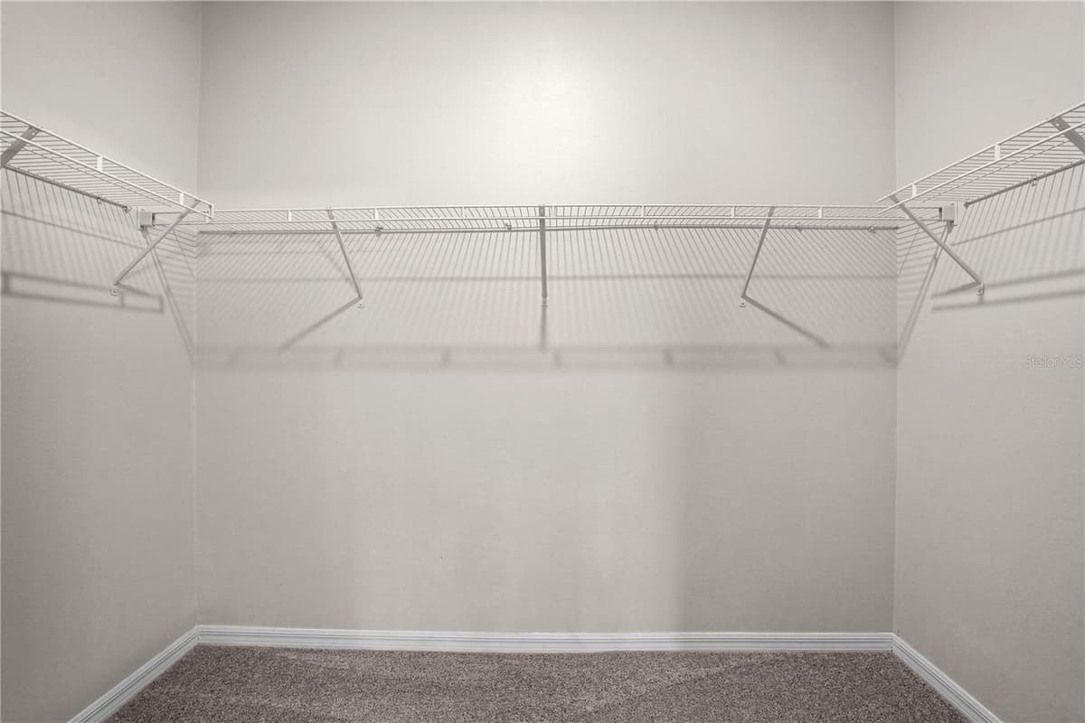 3004 NEVERLAND DRIVE — photo 19 of 38