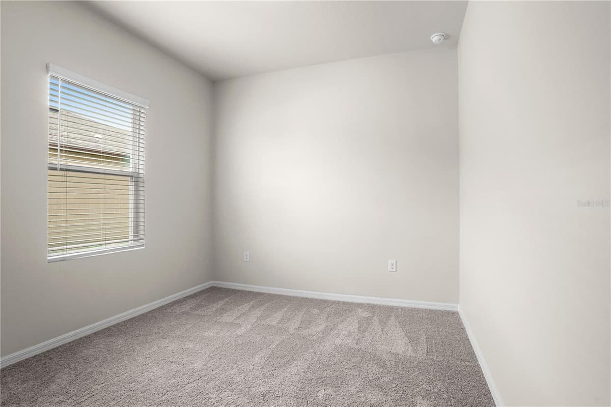 3004 NEVERLAND DRIVE — photo 23 of 38