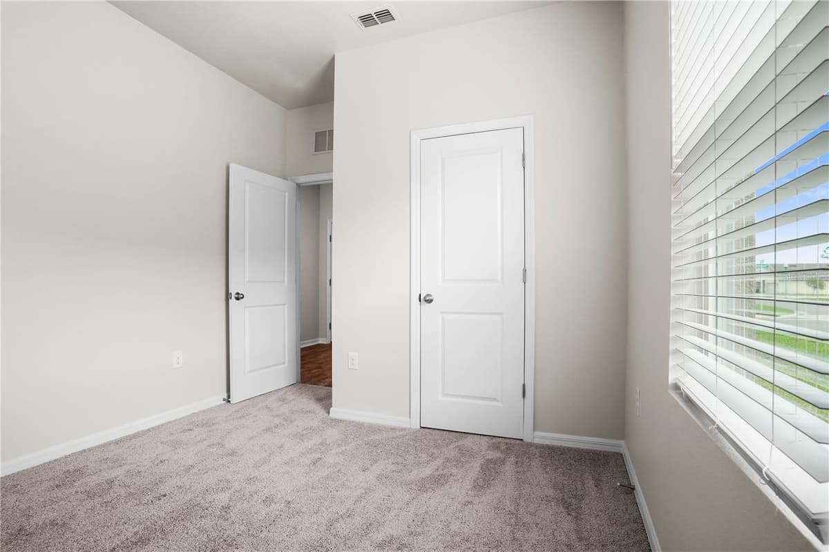 3004 NEVERLAND DRIVE — photo 24 of 38
