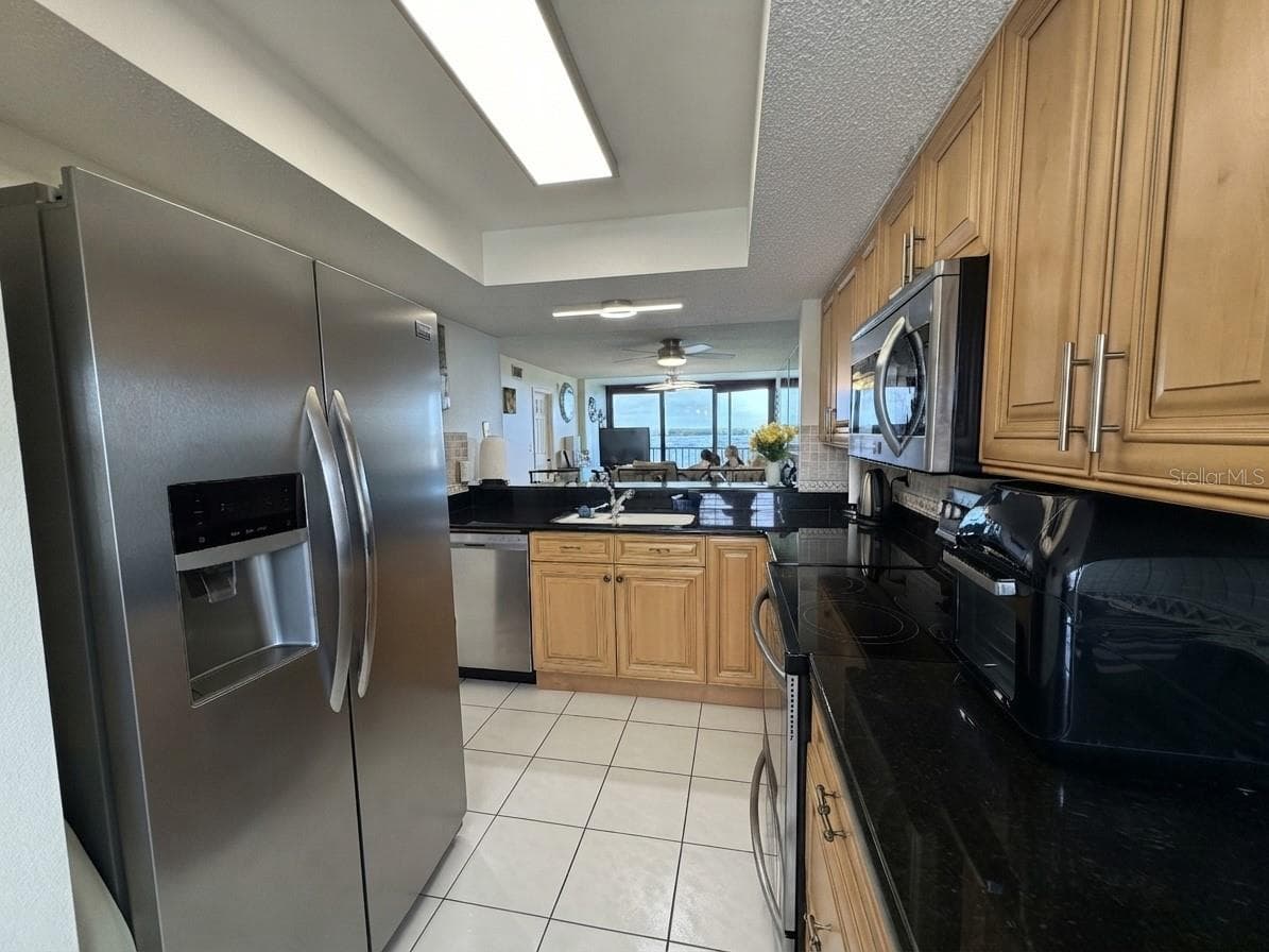 4620 BAY BOULEVARD — photo 3 of 26