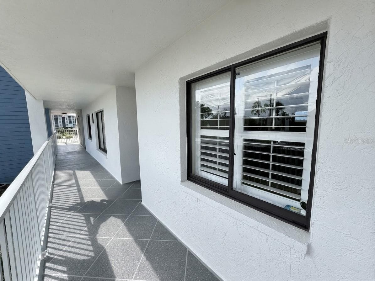 4620 BAY BOULEVARD — photo 6 of 26