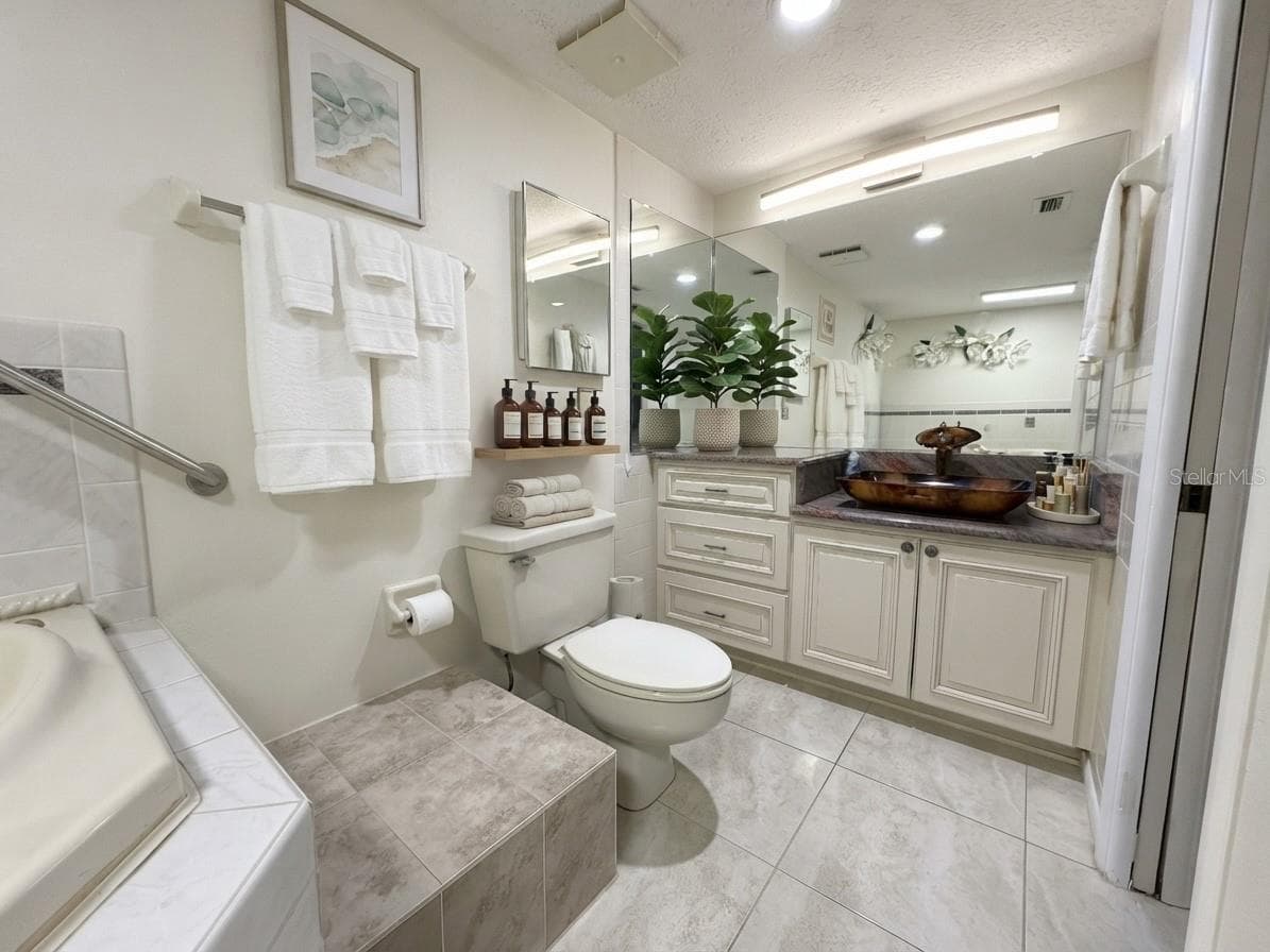 4620 BAY BOULEVARD — photo 20 of 26