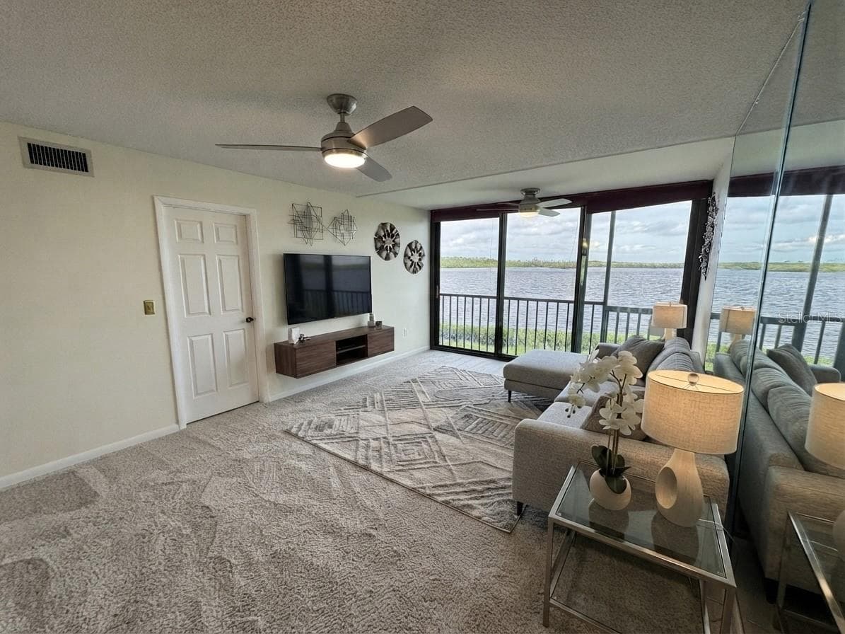 4620 BAY BOULEVARD — photo 5 of 26