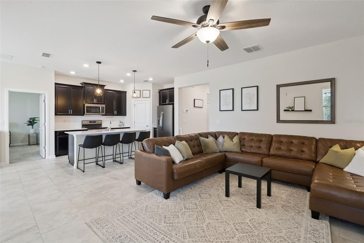 897 CARMILLION COURT — photo 15 of 72