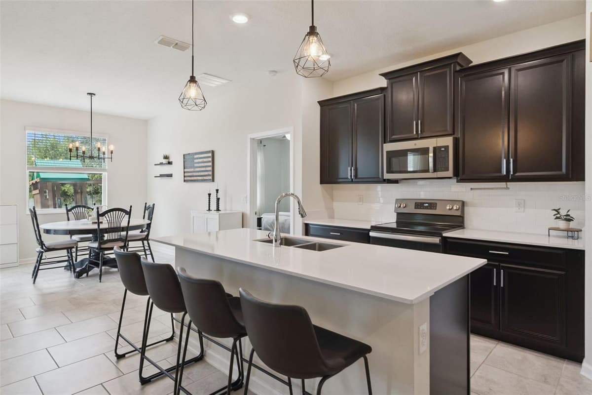 897 CARMILLION COURT — photo 7 of 72