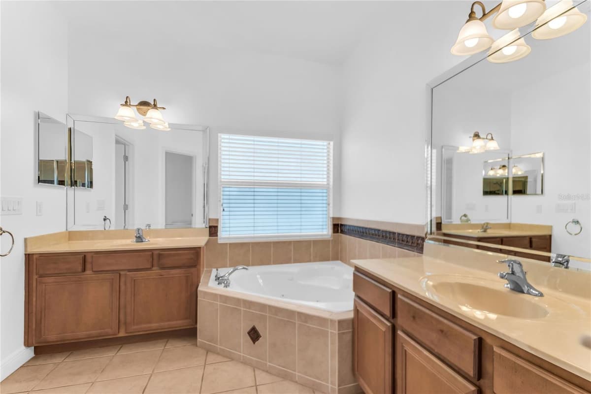 3342 HERRINGRIDGE DRIVE — photo 29 of 56