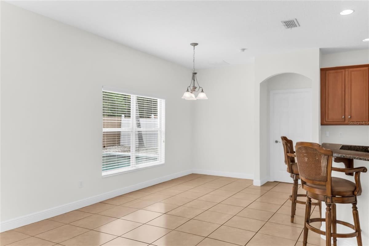 3342 HERRINGRIDGE DRIVE — photo 12 of 56