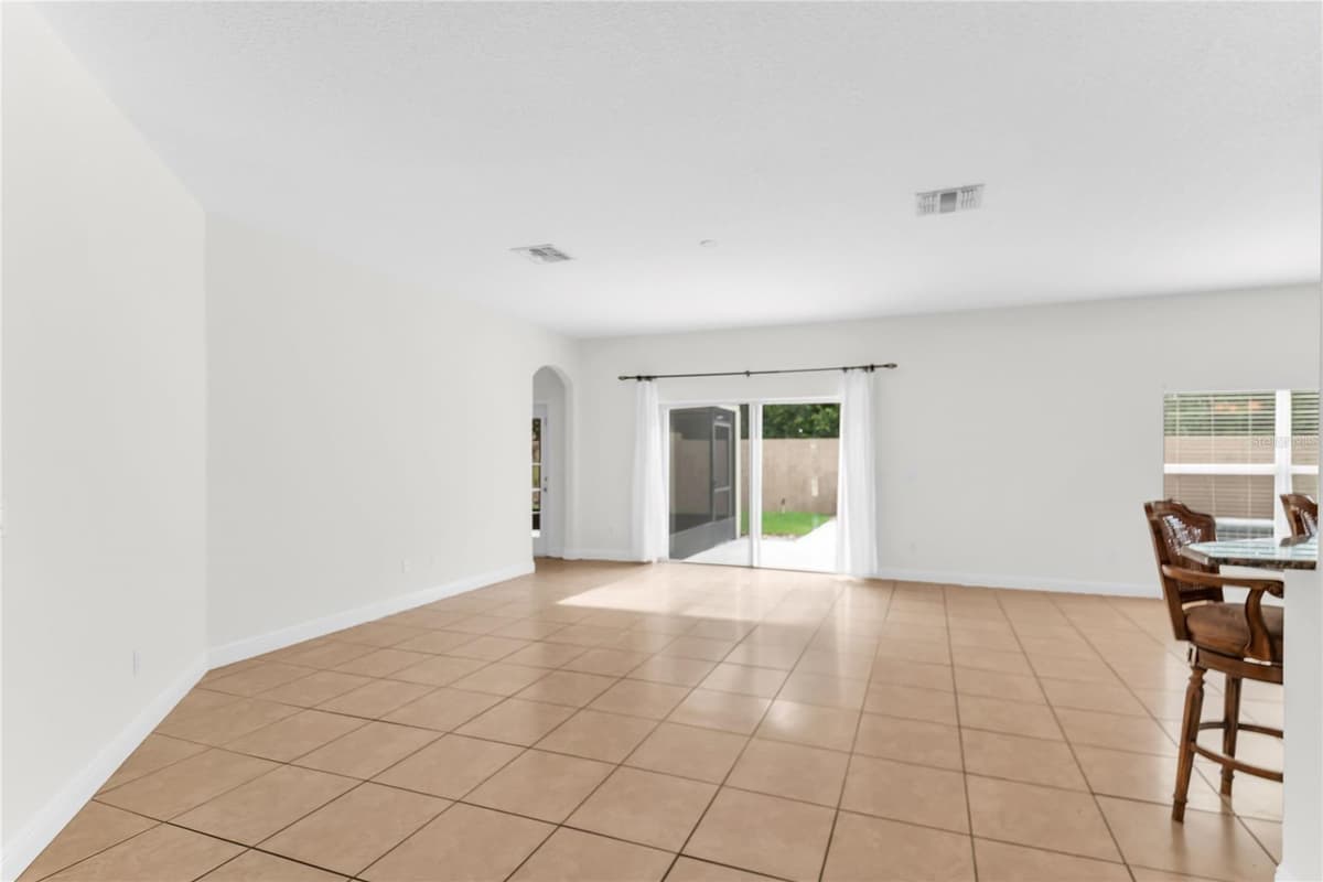 3342 HERRINGRIDGE DRIVE — photo 11 of 56