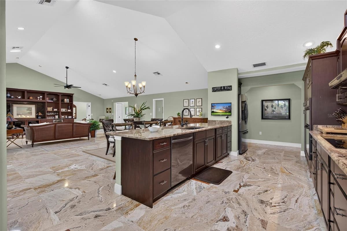 2604 ROYAL LIVERPOOL DRIVE — photo 13 of 61