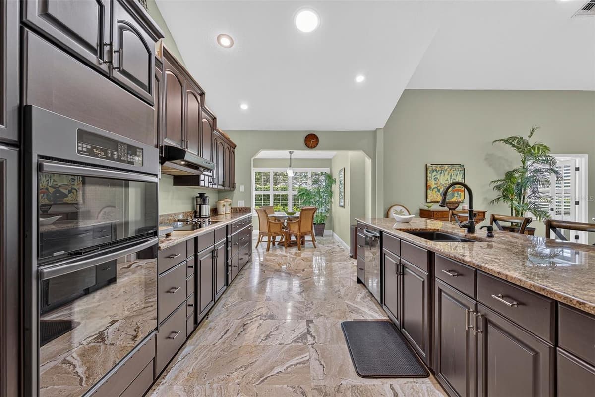 2604 ROYAL LIVERPOOL DRIVE — photo 16 of 61