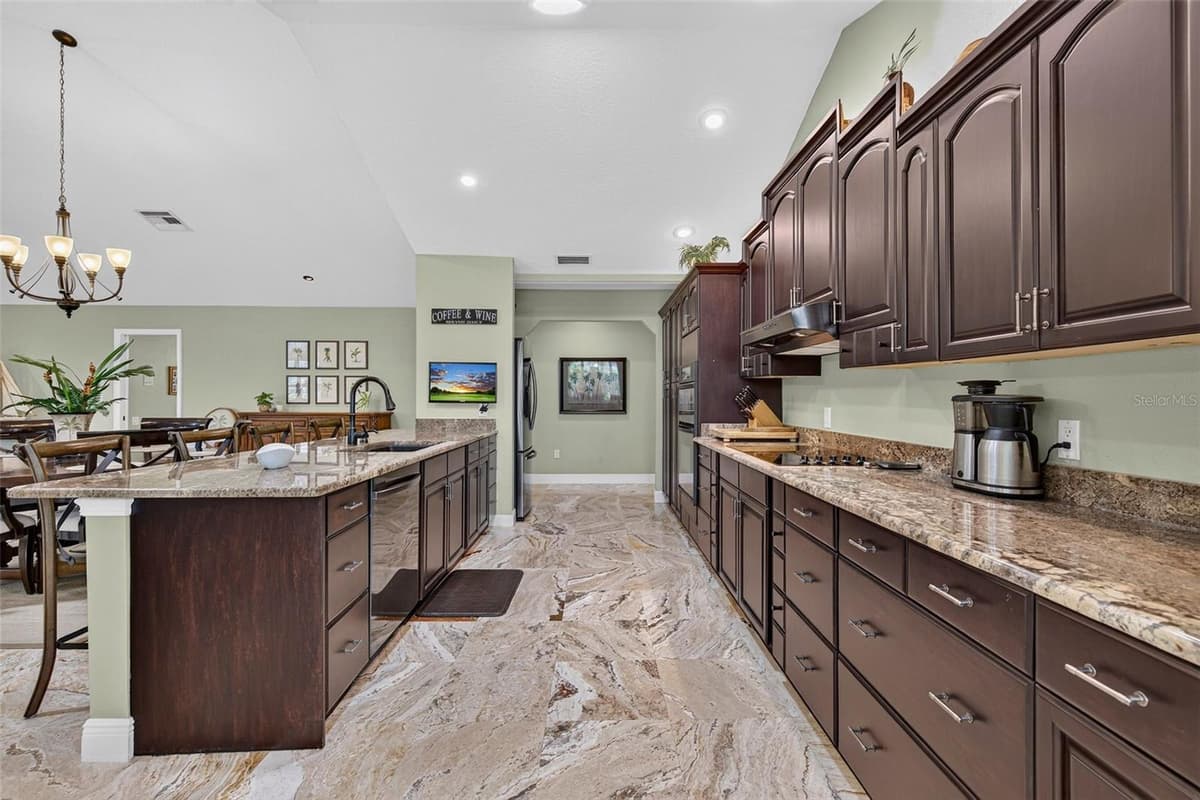 2604 ROYAL LIVERPOOL DRIVE — photo 14 of 61