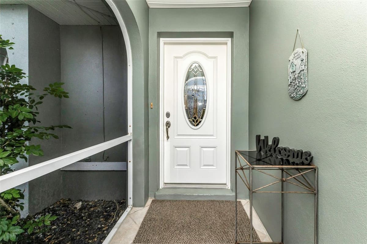73 MANIZAKS AVENUE — photo 4 of 26