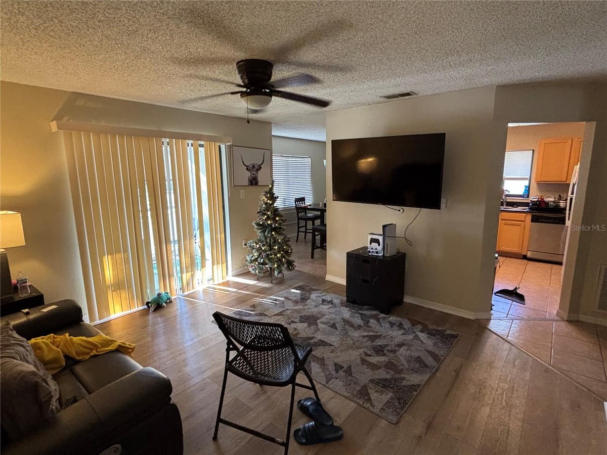 90 HIDDEN LAKE DRIVE — photo 7 of 20