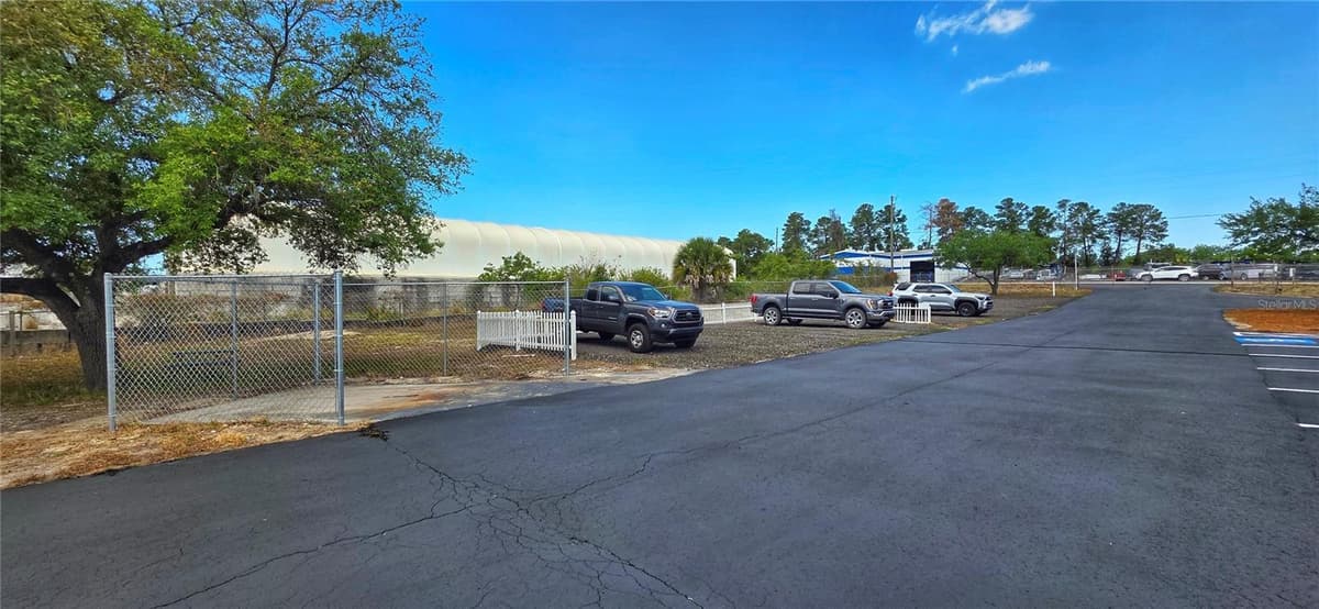 9324 EDEN AVENUE — photo 40 of 42