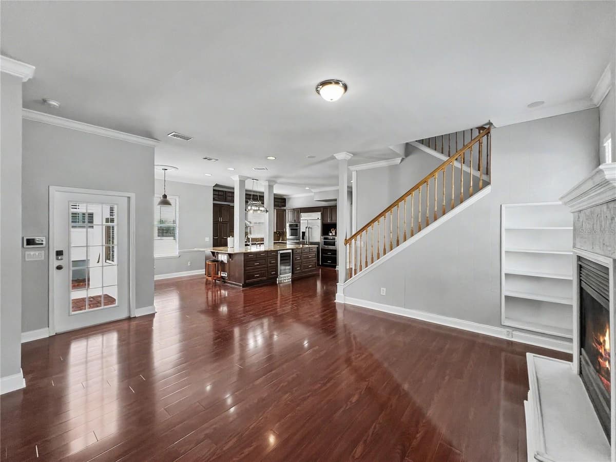 205 VILLAGE STREET — photo 20 of 58