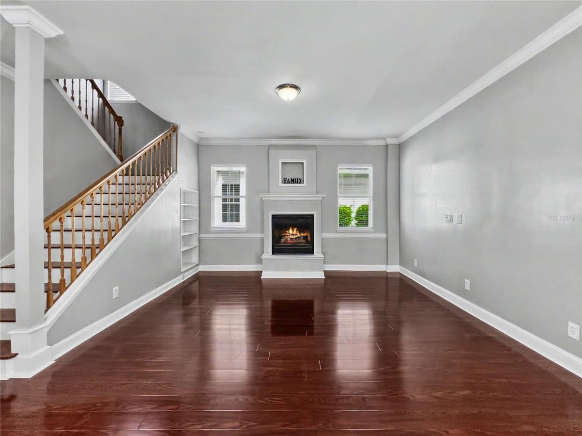205 VILLAGE STREET — photo 19 of 58