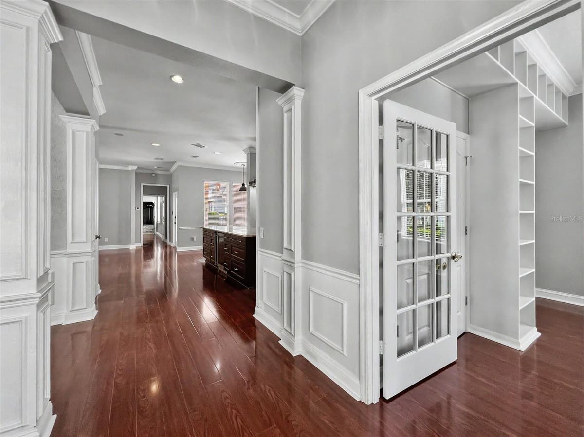 205 VILLAGE STREET — photo 10 of 58