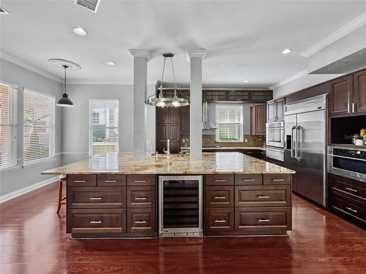 205 VILLAGE STREET — photo 14 of 58