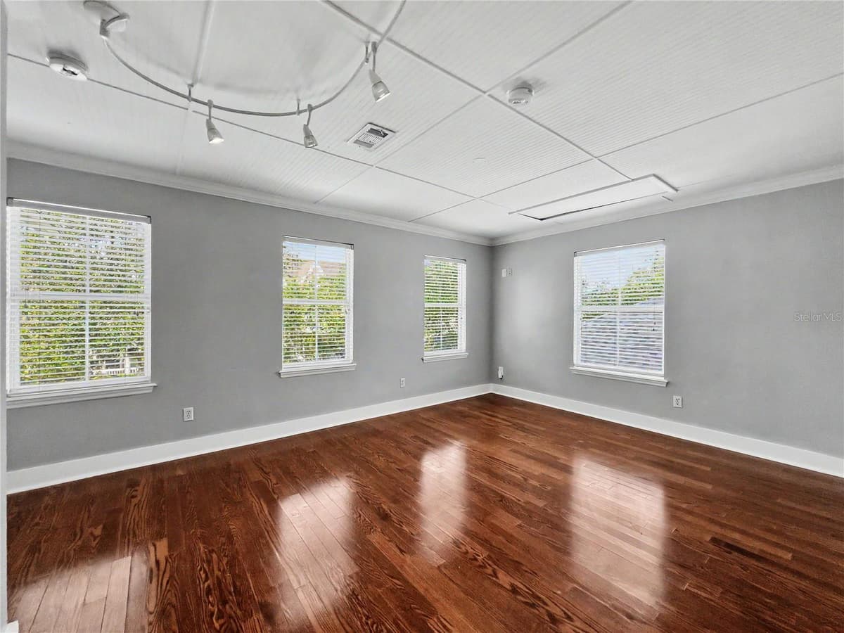 205 VILLAGE STREET — photo 34 of 58