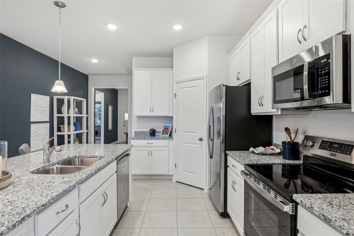 23599 GRINDSTONE WAY — photo 8 of 44
