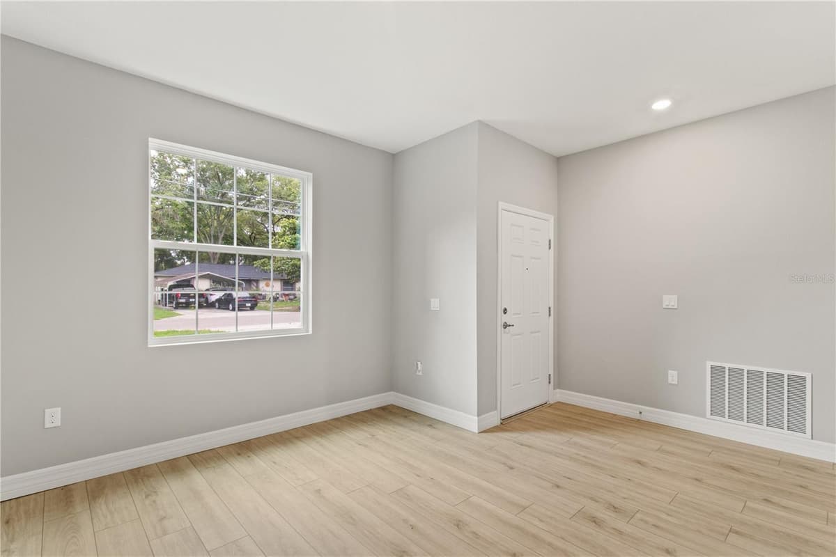 3647 SUMMER HAVEN LANE — photo 14 of 16