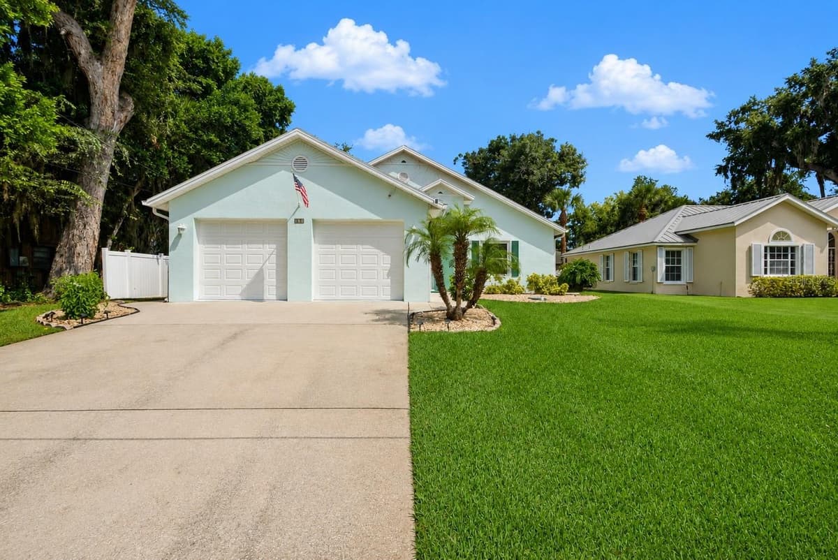 173 FLAMINGO RD — photo 1 of 38