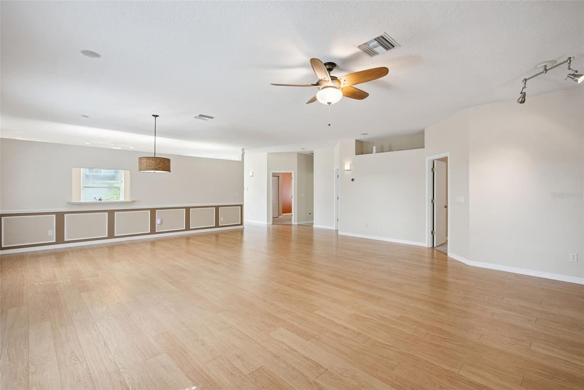 173 FLAMINGO RD — photo 14 of 38