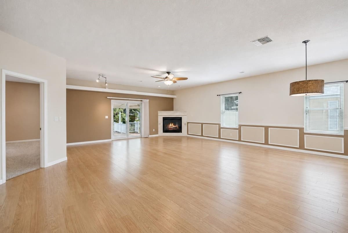 173 FLAMINGO RD — photo 11 of 38