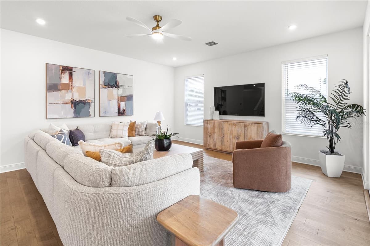 4421 BAY COURT AVENUE — photo 4 of 65