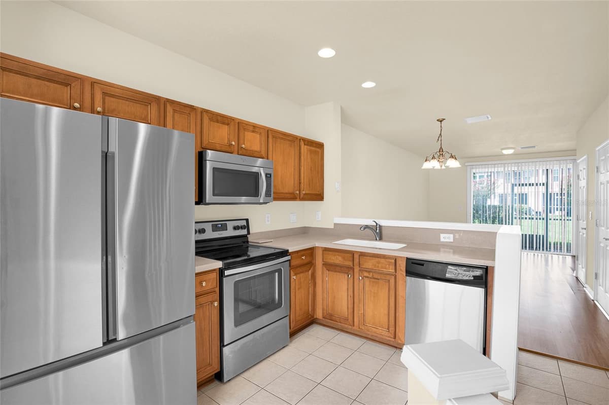 6544 ARCHING BRANCH CIRCLE — photo 10 of 51