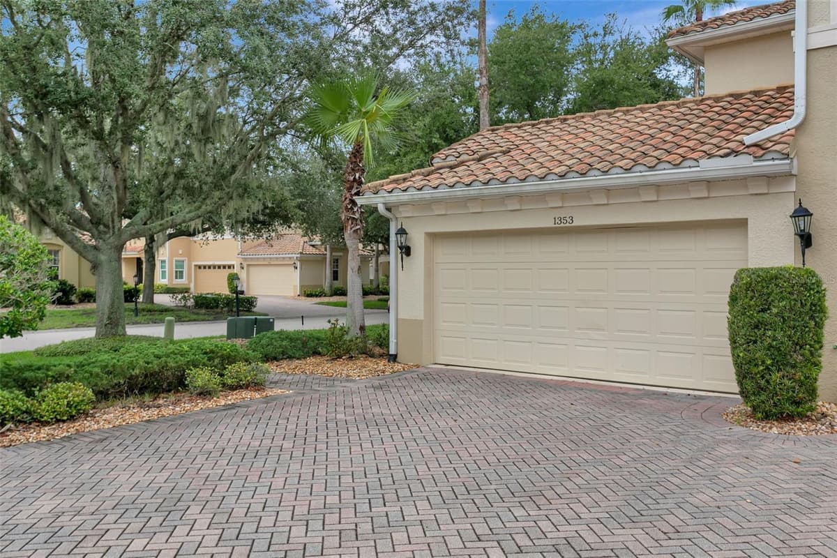 1353 EMERALD DUNES DRIVE — photo 3 of 47