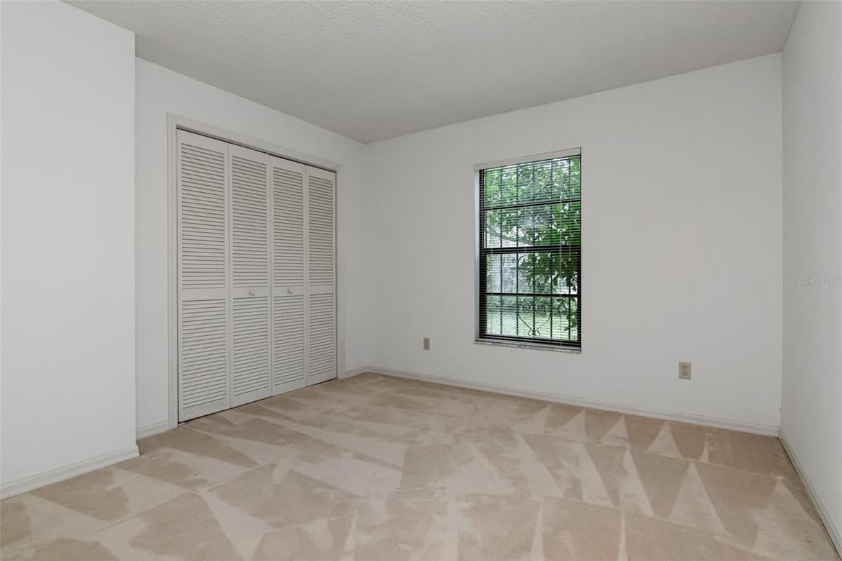10913 FENWAY GLEN COURT — photo 16 of 27
