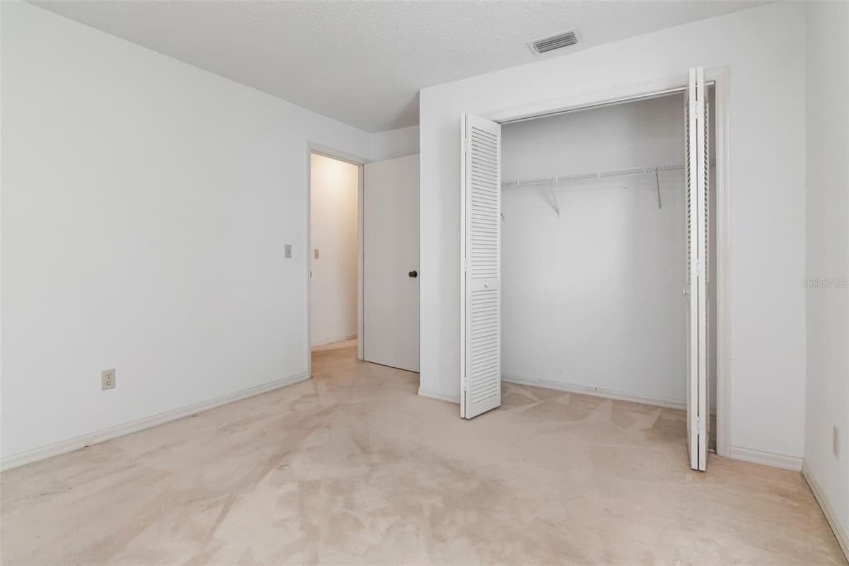 10913 FENWAY GLEN COURT — photo 17 of 27