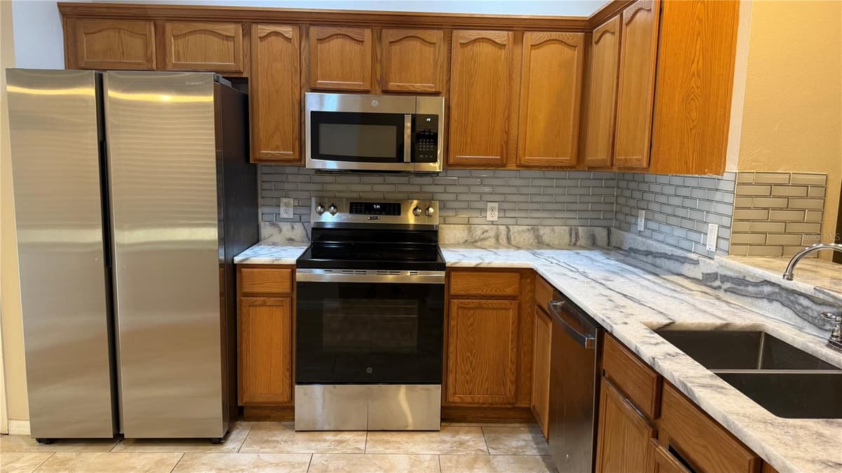 4135 BISMARCK PALM DRIVE — photo 5 of 45