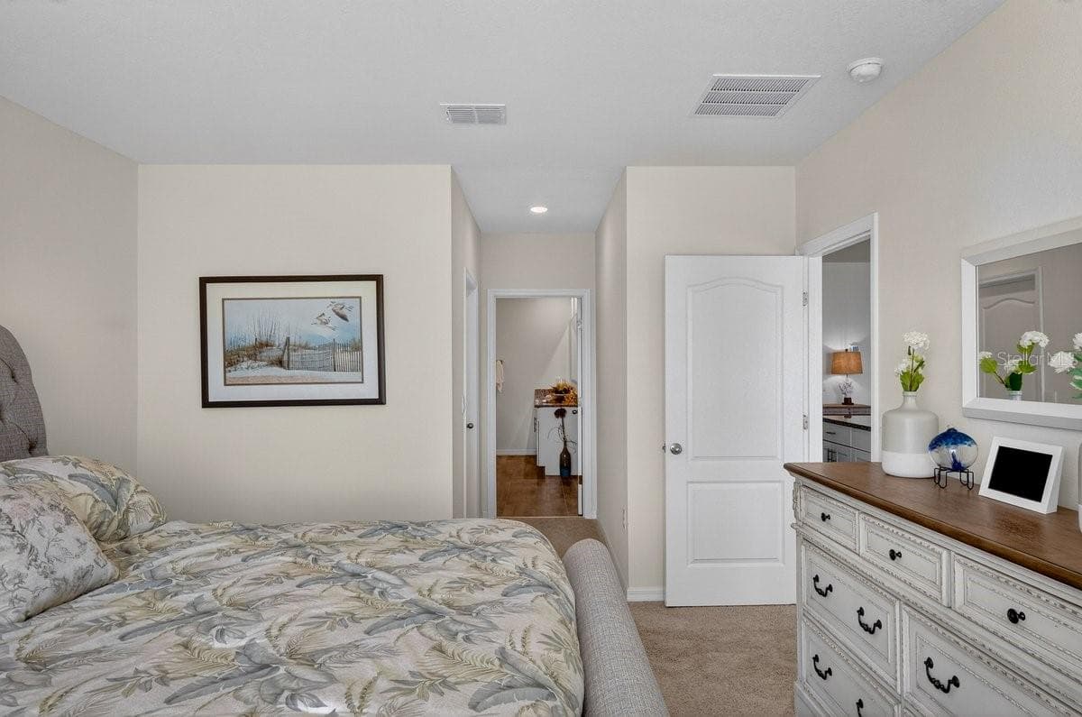 1346 MIDDLE LAKE DRIVE — photo 18 of 68