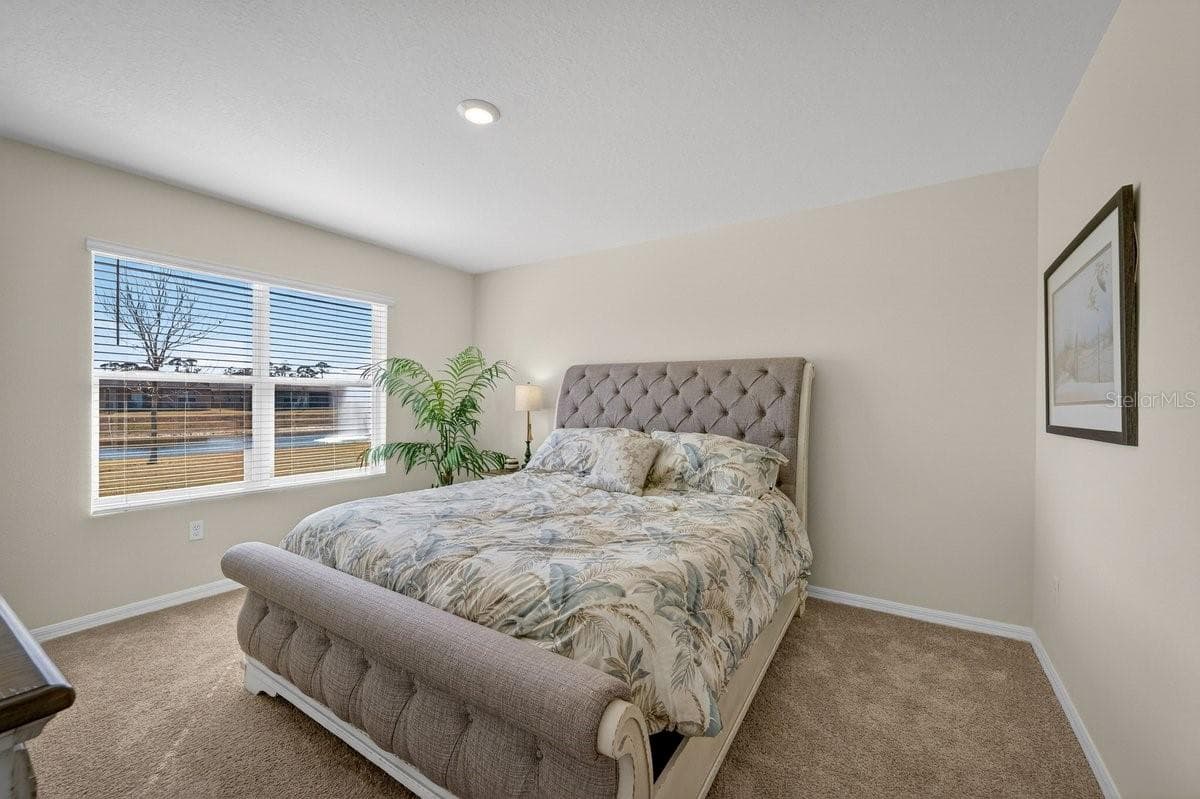 1346 MIDDLE LAKE DRIVE — photo 17 of 68
