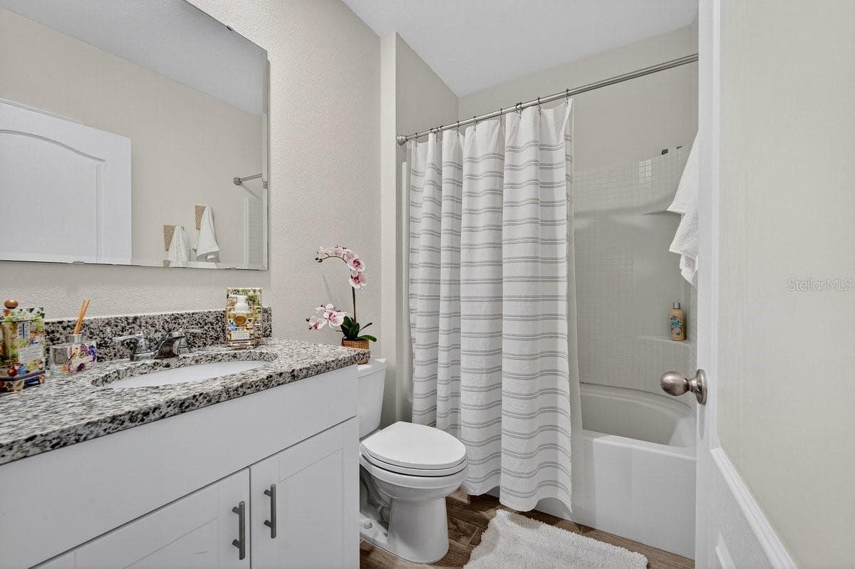 1346 MIDDLE LAKE DRIVE — photo 26 of 68