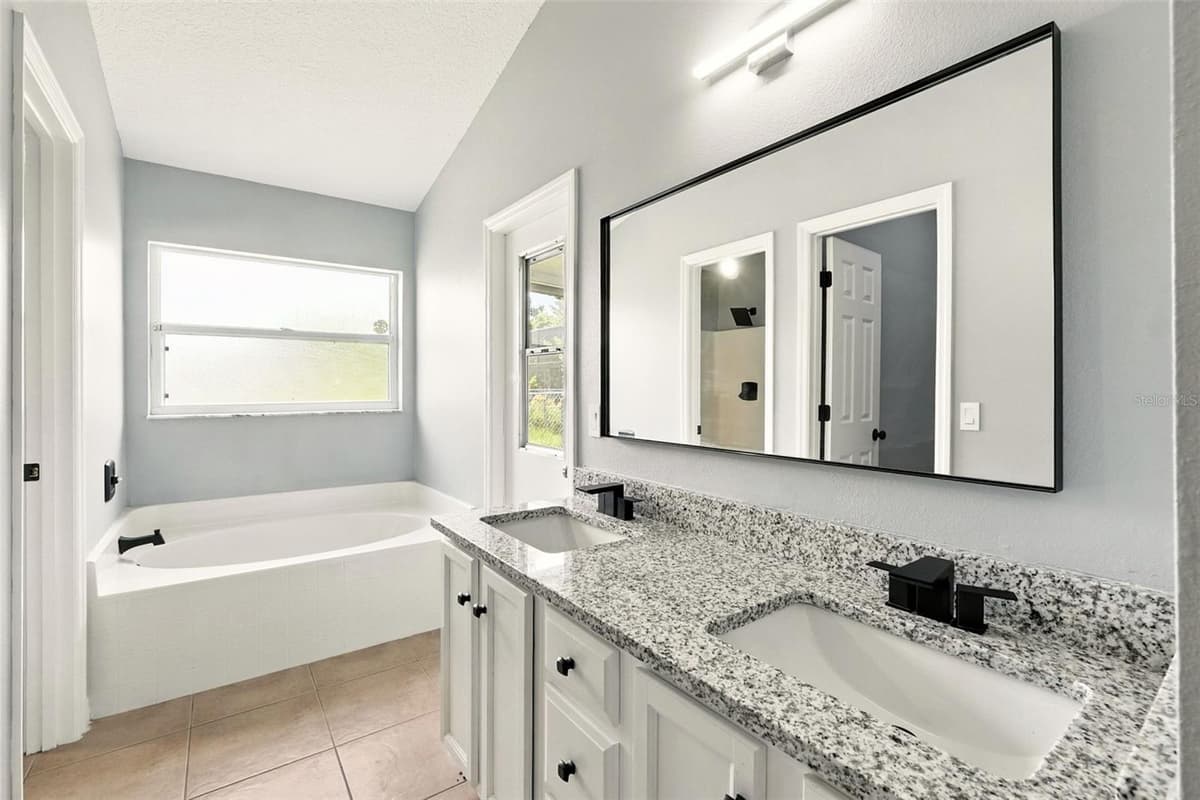 460 MARTIGUES DRIVE — photo 26 of 39