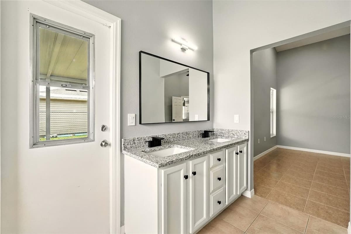 460 MARTIGUES DRIVE — photo 27 of 39