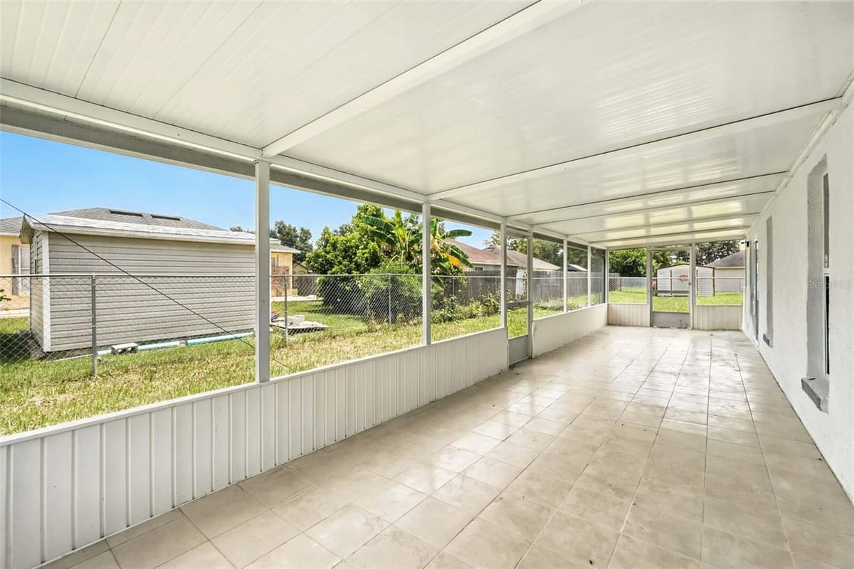 460 MARTIGUES DRIVE — photo 35 of 39